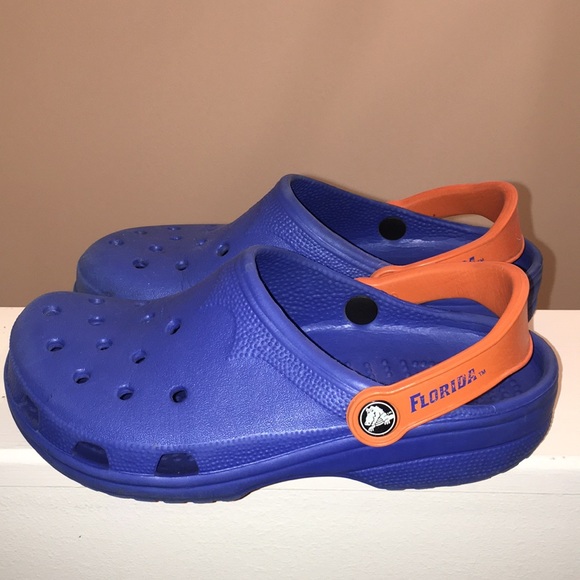 gator crocs shoes